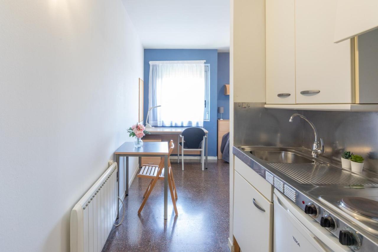 Residencia Universitaria Resa La Ciutadella Barcelona Buitenkant foto