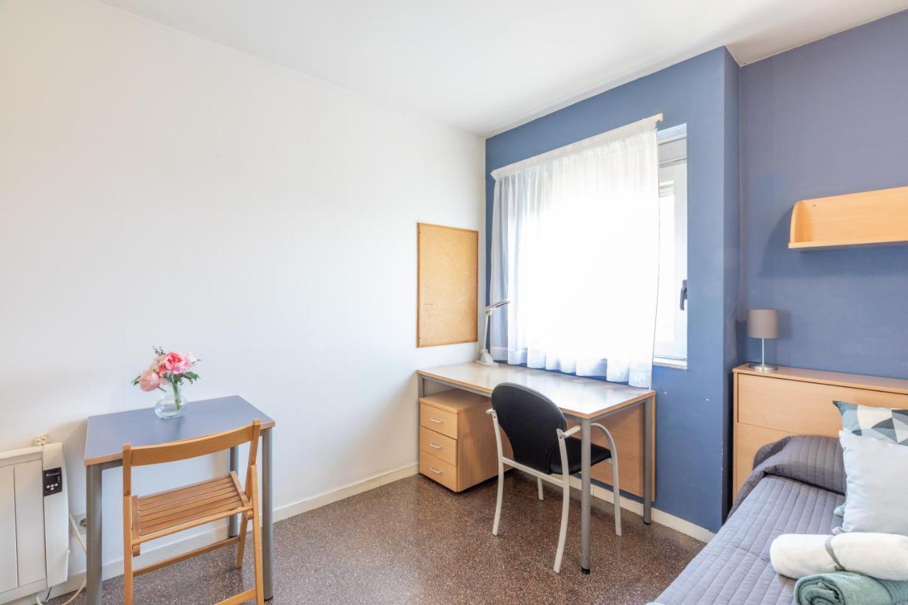 Residencia Universitaria Resa La Ciutadella Barcelona Buitenkant foto