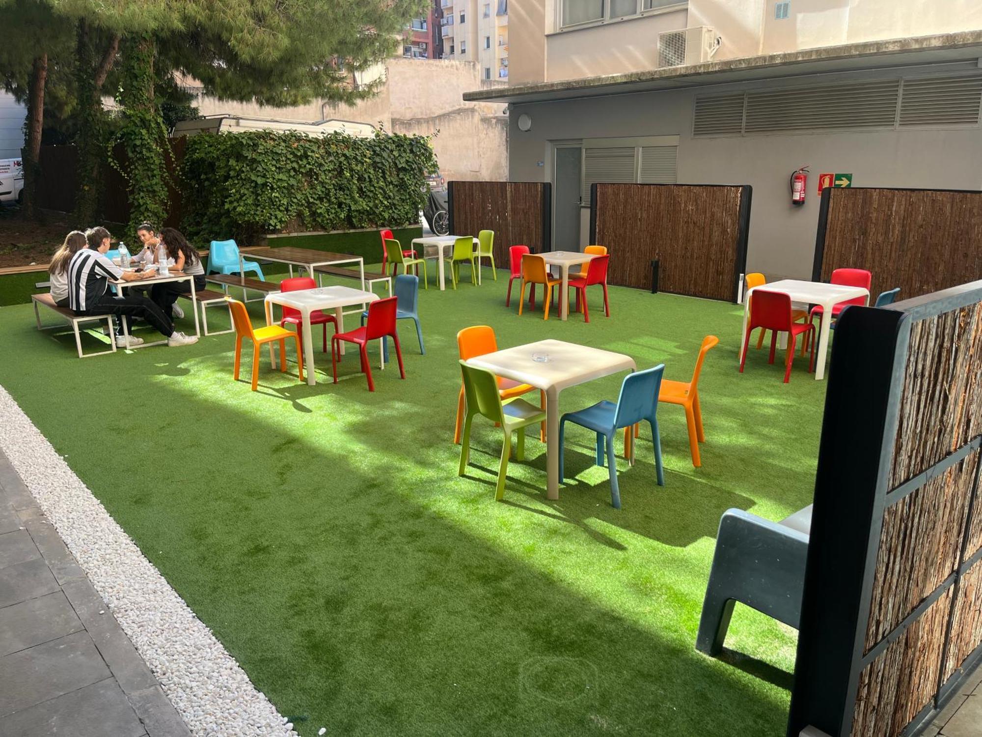 Residencia Universitaria Resa La Ciutadella Barcelona Buitenkant foto