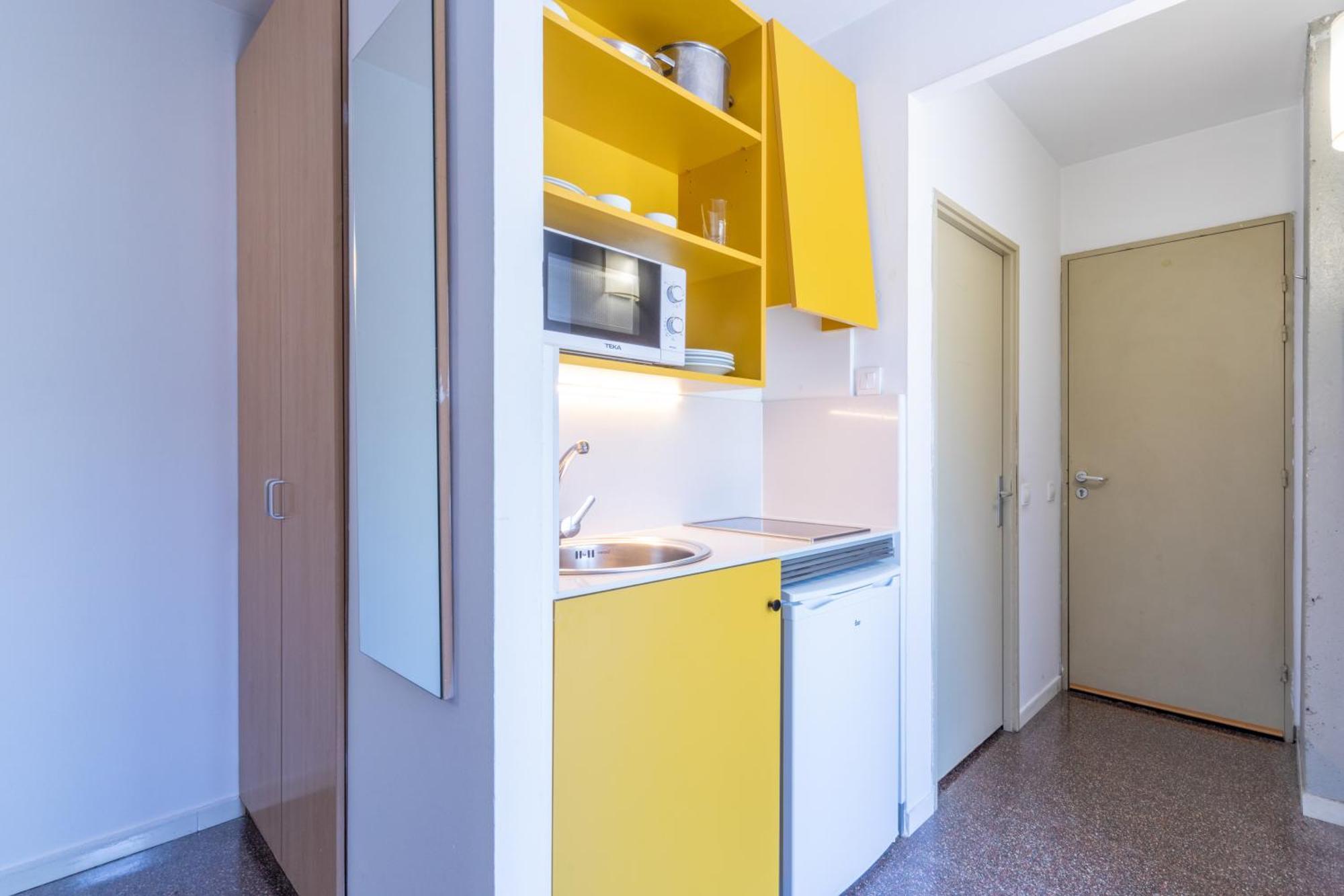 Residencia Universitaria Resa La Ciutadella Barcelona Buitenkant foto