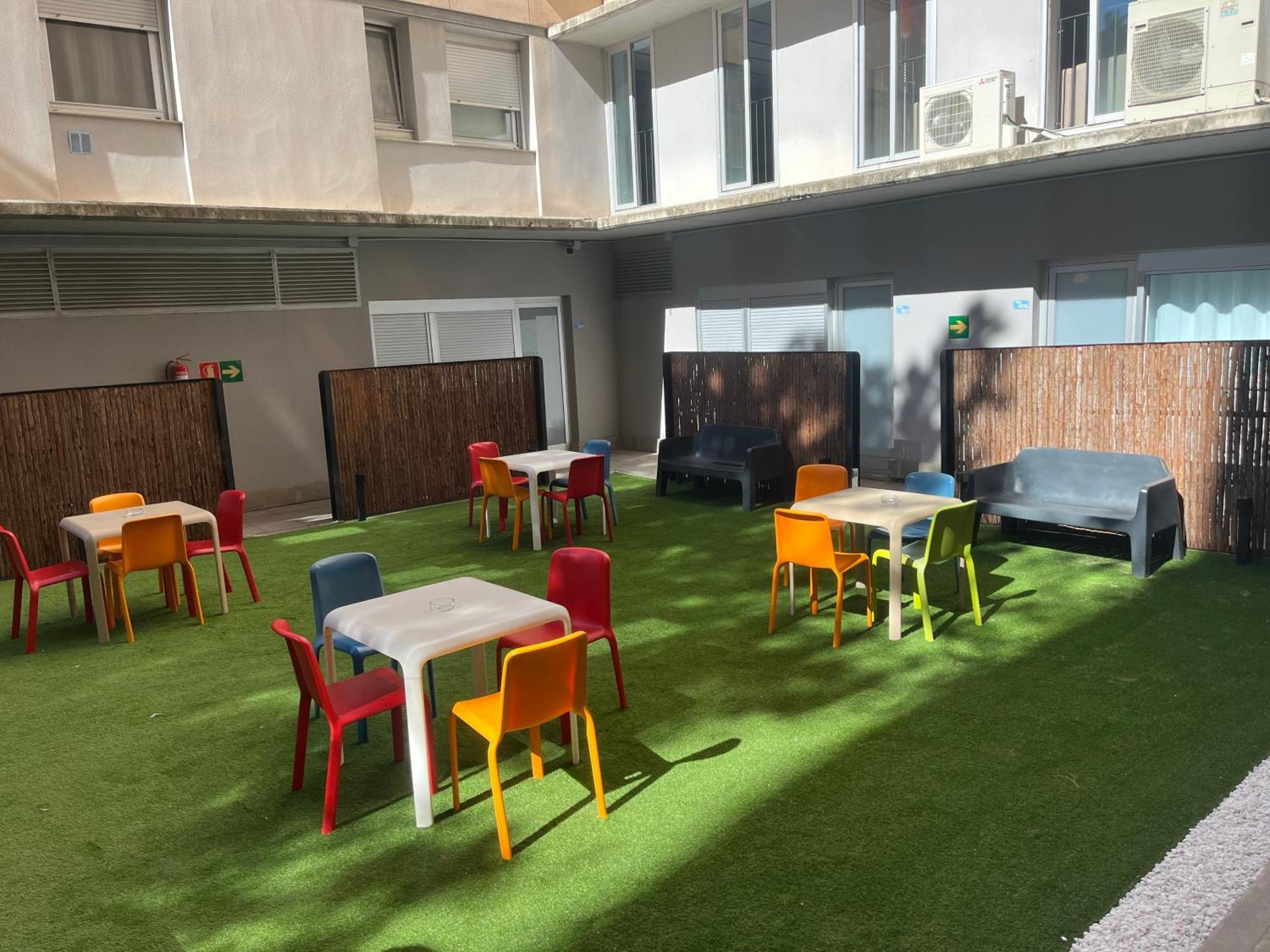 Residencia Universitaria Resa La Ciutadella Barcelona Buitenkant foto