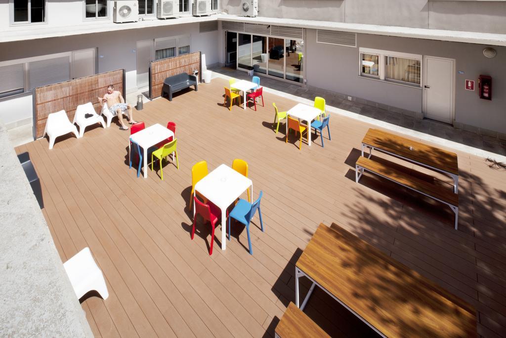 Residencia Universitaria Resa La Ciutadella Barcelona Buitenkant foto