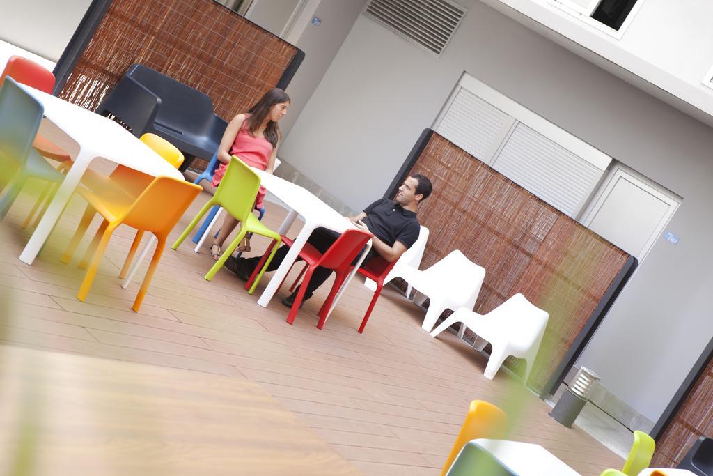 Residencia Universitaria Resa La Ciutadella Barcelona Buitenkant foto