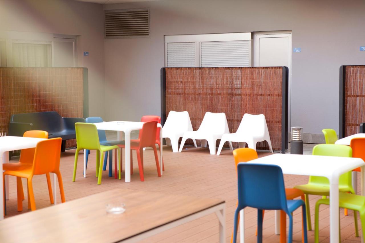 Residencia Universitaria Resa La Ciutadella Barcelona Buitenkant foto