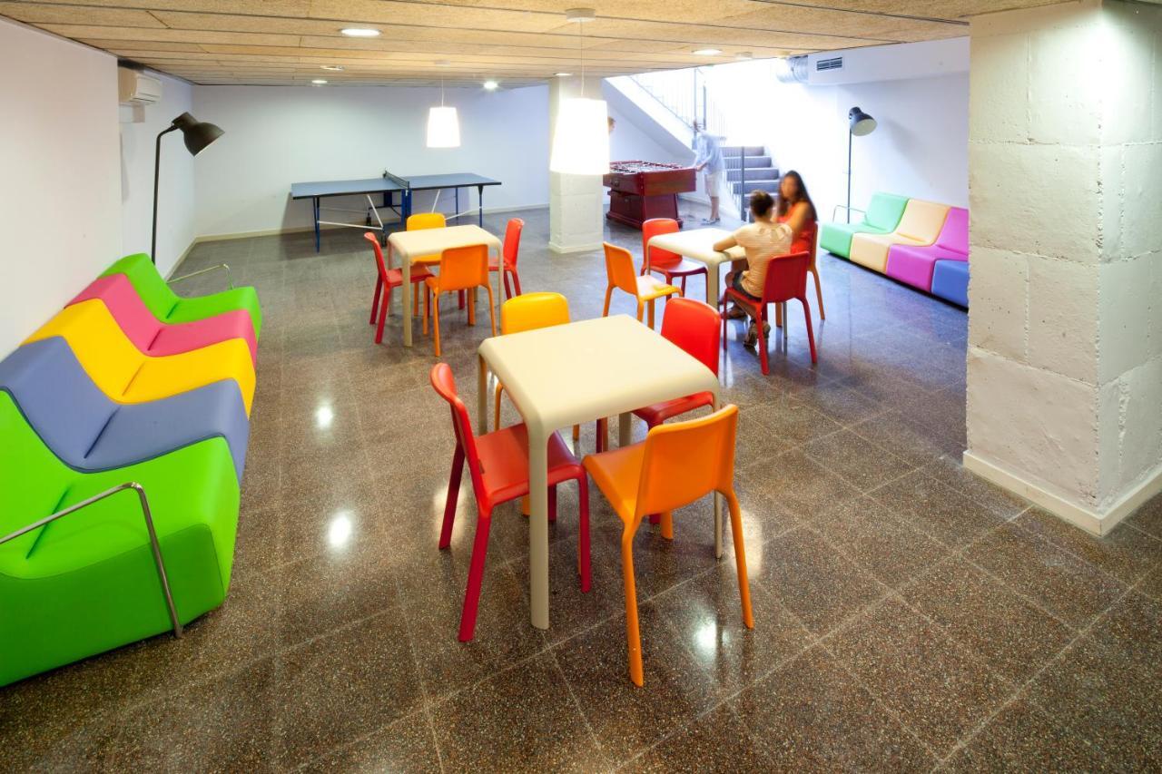 Residencia Universitaria Resa La Ciutadella Barcelona Buitenkant foto